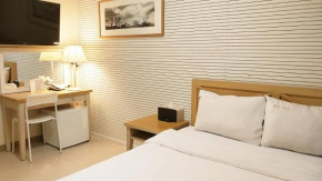 Golden Park Hotel
